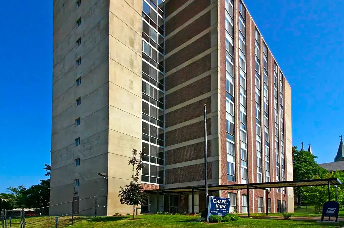 Chapel View Apartments in St. Louis